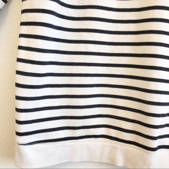 Old NAVY “Hello There”’Graphic Striped Sweatshirt Size Small in Black and White - Picture 12 of 14